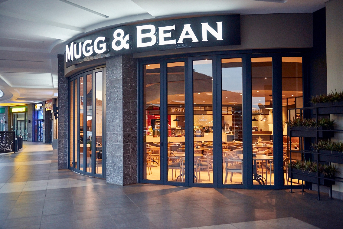 Outside view of Mugg&Bean store